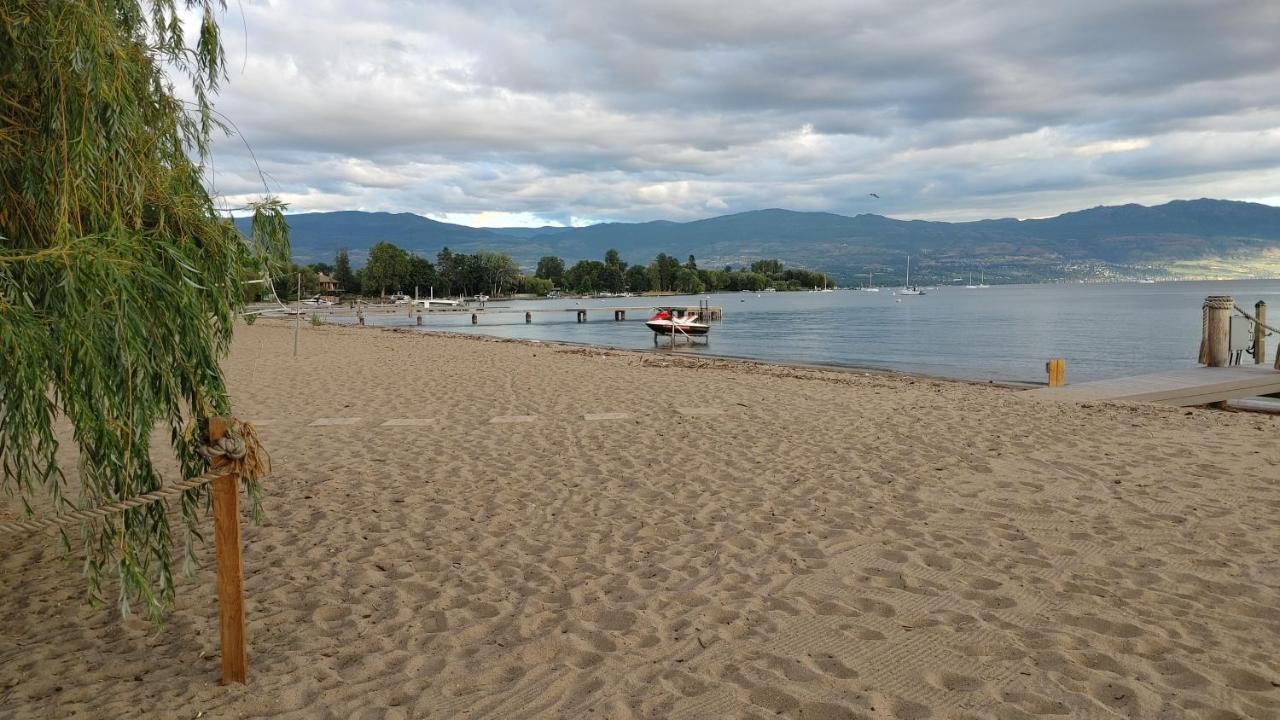 Beds By The Bridge Bed & Breakfast Kelowna Luaran gambar